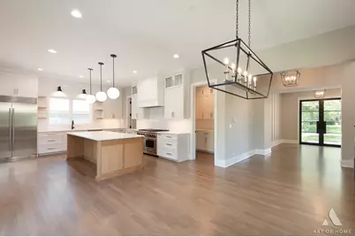 246 Holmes Avenue, Clarendon Hills, IL 60514 - Photo 8