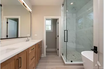 246 Holmes Avenue, Clarendon Hills, IL 60514 - Photo 26
