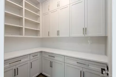 246 Holmes Avenue, Clarendon Hills, IL 60514 - Photo 18