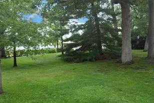 120 E Washington Ave, Watseka, IL 60970 - Photo 10
