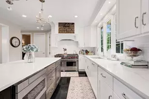 148 Hawkins Cir, Wheaton, IL 60189 - Photo 12