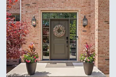 148 Hawkins Circle, Wheaton, IL 60189 - Photo 2