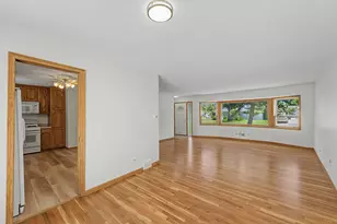 [Address not provided], Glenview, IL 60025 - Photo 6
