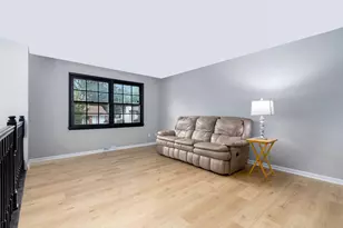 612 Westnedge Rd, Joliet, IL 60435 - Photo 2