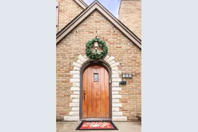 725 Augusta Avenue, Elgin, IL 60120 - Photo 2