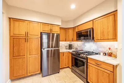 725 Augusta Avenue, Elgin, IL 60120 - Photo 8