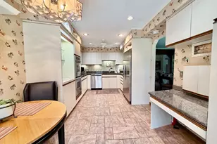13232 S Oak Ridge Trail, Palos Heights, IL 60463 - Photo 12