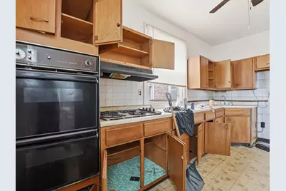 7842 S Constance Avenue, Chicago, IL 60649 - Photo 8