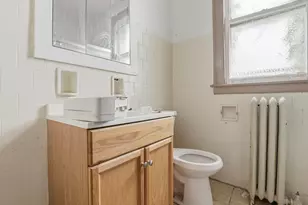 7842 S Constance Ave, Chicago, IL 60649 - Photo 10