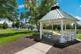 908 Blandford Ave, New Lenox, IL 60451 - Photo 40