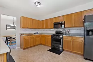 908 Blandford Ave, New Lenox, IL 60451 - Photo 8