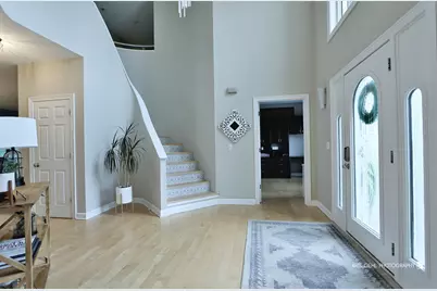 23475 W Newhaven Drive, Hawthorn Woods, IL 60047 - Photo 8