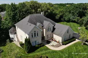 23475 W Newhaven Dr, Hawthorn Woods, IL 60047 - Photo 6