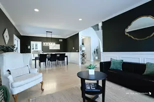 23475 W Newhaven Dr, Hawthorn Woods, IL 60047 - Photo 12