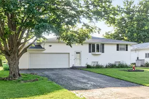 508 S 5th St, Malta, IL 60150 - Photo 2