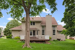 500 Rivers Edge Dr, Minooka, IL 60447 - Photo 2
