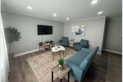 362 Marion Court, Wheeling, IL 60090 - Photo 2