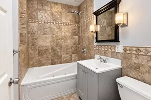 7078 N Wolcott Ave, Chicago, IL 60626 - Photo 18
