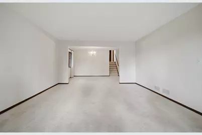 5530 Greenwood Street, Morton Grove, IL 60053 - Photo 6