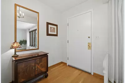 5530 Greenwood Street, Morton Grove, IL 60053 - Photo 4