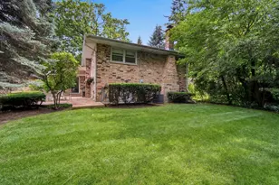 5530 Greenwood St, Morton Grove, IL 60053 - Photo 30