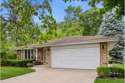 5530 Greenwood Street, Morton Grove, IL 60053 - Photo 2