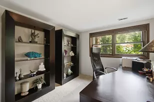 5530 Greenwood St, Morton Grove, IL 60053 - Photo 24