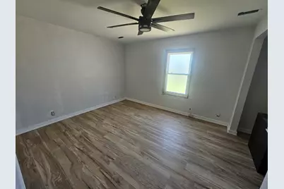 2135 Elm Avenue, Hanover Park, IL 60133 - Photo 20