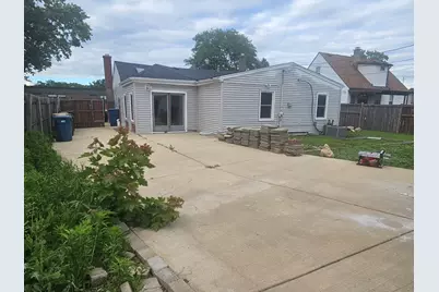 2135 Elm Avenue, Hanover Park, IL 60133 - Photo 22