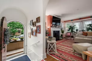 2500 W Farwell Ave, Chicago, IL 60645 - Photo 4
