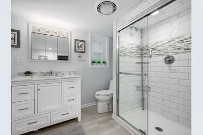 2500 W Farwell Avenue, Chicago, IL 60645 - Photo 34