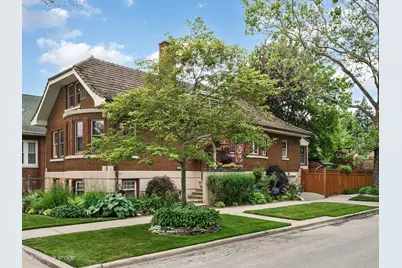 2500 W Farwell Avenue, Chicago, IL 60645 - Photo 2