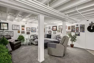 2500 W Farwell Ave, Chicago, IL 60645 - Photo 32