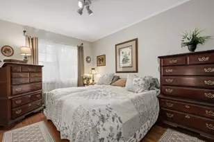 2500 W Farwell Ave, Chicago, IL 60645 - Photo 16