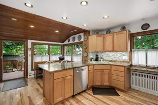 2500 W Farwell Ave, Chicago, IL 60645 - Photo 20