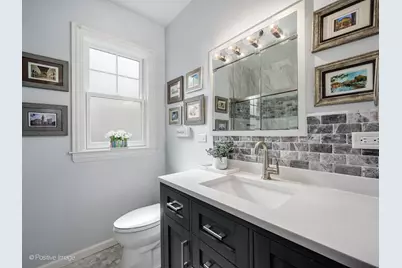 2500 W Farwell Avenue, Chicago, IL 60645 - Photo 14