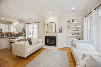 1951 W Melrose Street #2, Chicago, IL 60657 - Photo 2