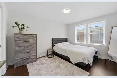 221 S Maple Avenue #C, Oak Park, IL 60302 - Photo 12