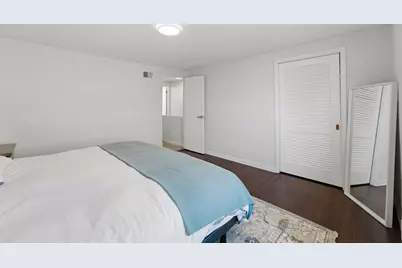 221 S Maple Avenue #C, Oak Park, IL 60302 - Photo 16