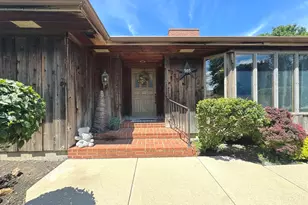 505 E Charles St, Ashkum, IL 60911 - Photo 2