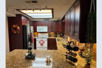 650 Whitney Court #105, Gurnee, IL 60031 - Photo 10