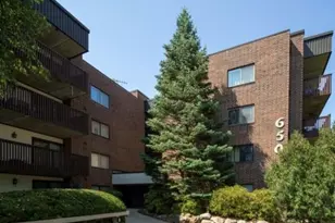 650 Whitney Ct, Gurnee, IL 60031 - Photo 1