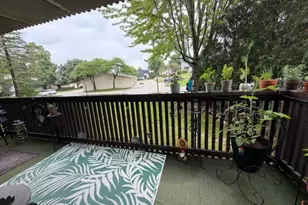 650 Whitney Ct, Gurnee, IL 60031 - Photo 6