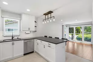 714 N 2nd Ave, Villa Park, IL 60181 - Photo 10
