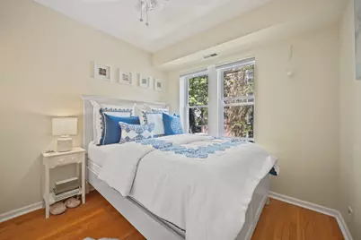 4427 N Lawndale Avenue #1B, Chicago, IL 60625 - Photo 8