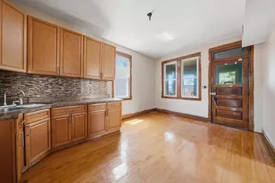 2248 S Kirkland Avenue, Chicago, IL 60623 - Photo 8