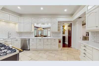 570 Hathaway Circle, Lake Forest, IL 60045 - Photo 12