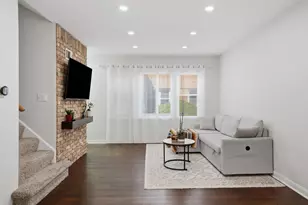 221 S Maple Ave, Oak Park, IL 60302 - Photo 4