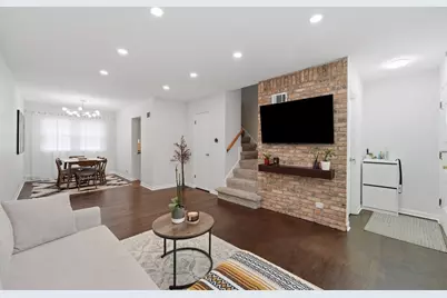 221 S Maple Avenue #C, Oak Park, IL 60302 - Photo 2