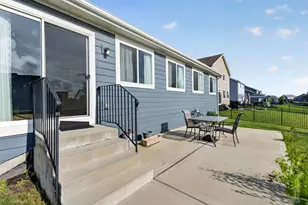 1935 Moran Dr, Shorewood, IL 60404 - Photo 44